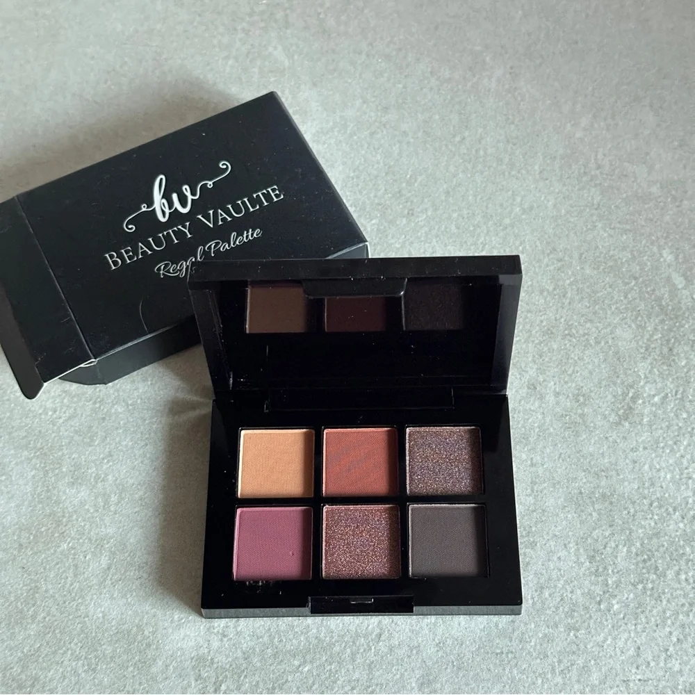 Beauty Vaulte Regal Palette